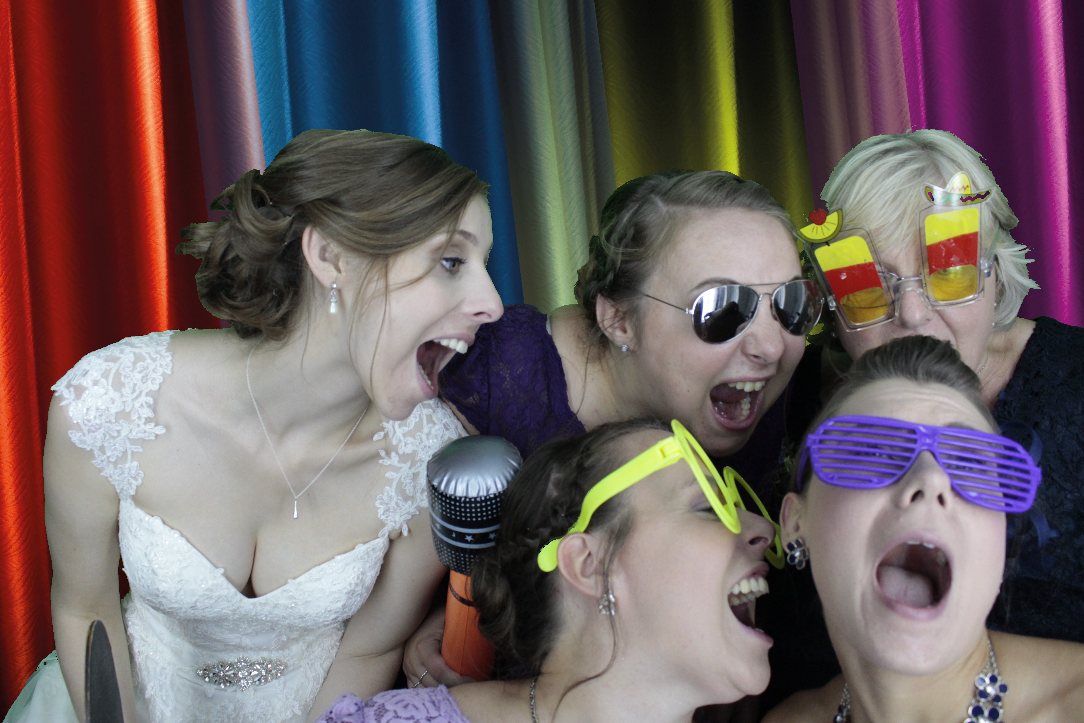 Mr & Mrs Brooks | View more photos from the event at gallery.myphotoboothexperience.co.uk/u/MyPhotoBoothExperienceLtd/Mr-Mrs-Brooks